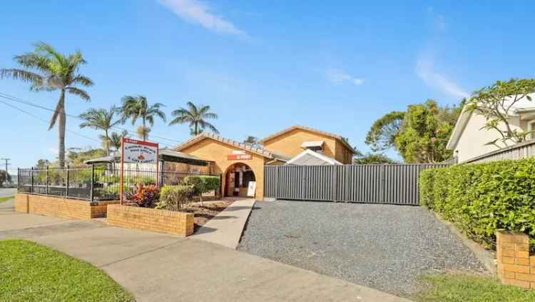 Freehold Seaside Post Office with 4 Bedroom Home and Pool – Corindi Beach, NSW