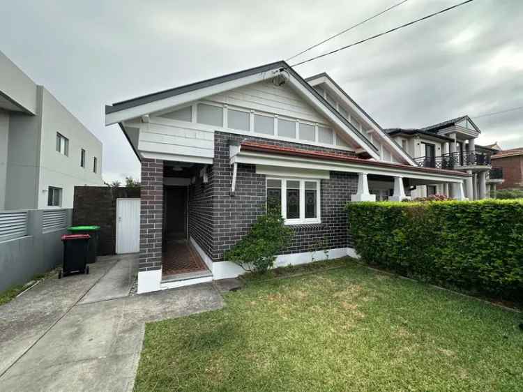 Freshly Renovated Classic Semi-Detached Home for Rent!