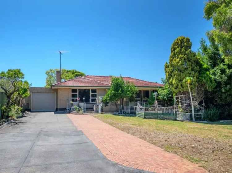 House For Sale in City of Stirling, Western Australia