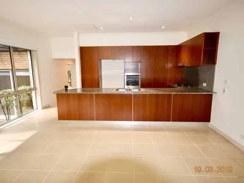 Real Estate For Lease - 8 Beaurepaire Avenue - Newington , NSW