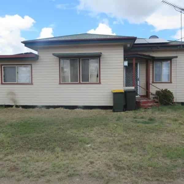 2 or 3 Bedroom depending on your needs, with new shed
