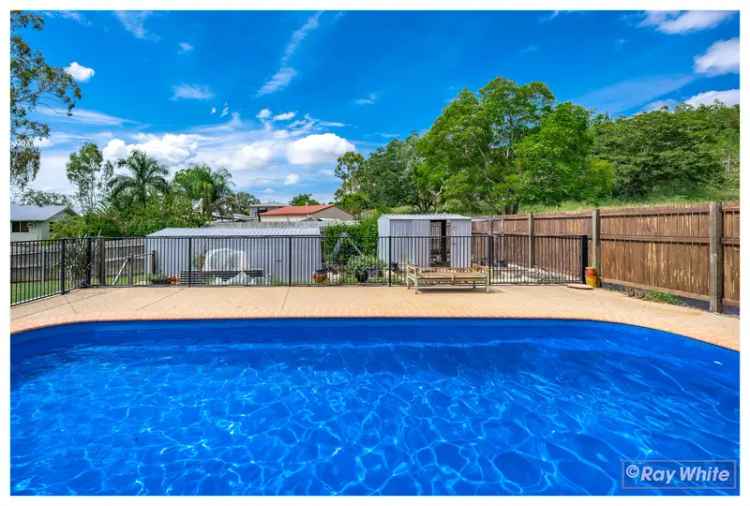 Charming 3-Bedroom Home with Pool Gracemere