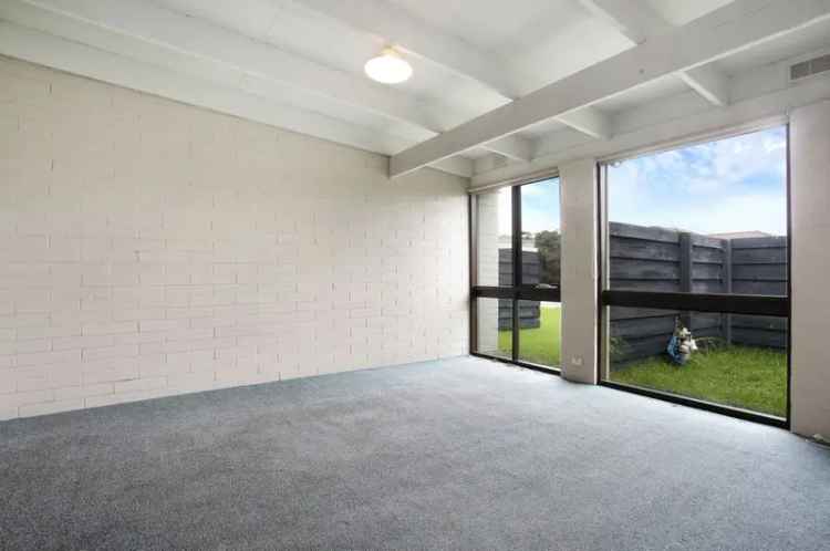 2 Bedroom Apartment 176 m² Melbourne Spacious Modern