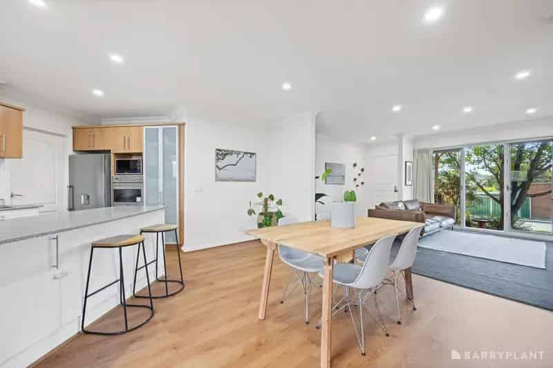 Effortless living in an outstanding pocket.