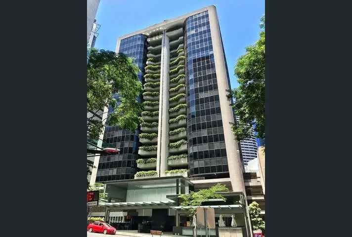 917sqm Full Floor Office Suite Brisbane CBD - Excellent Value