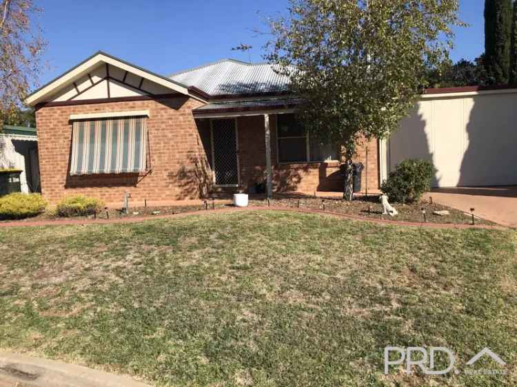 BRICK 3 BEDROOM HOME