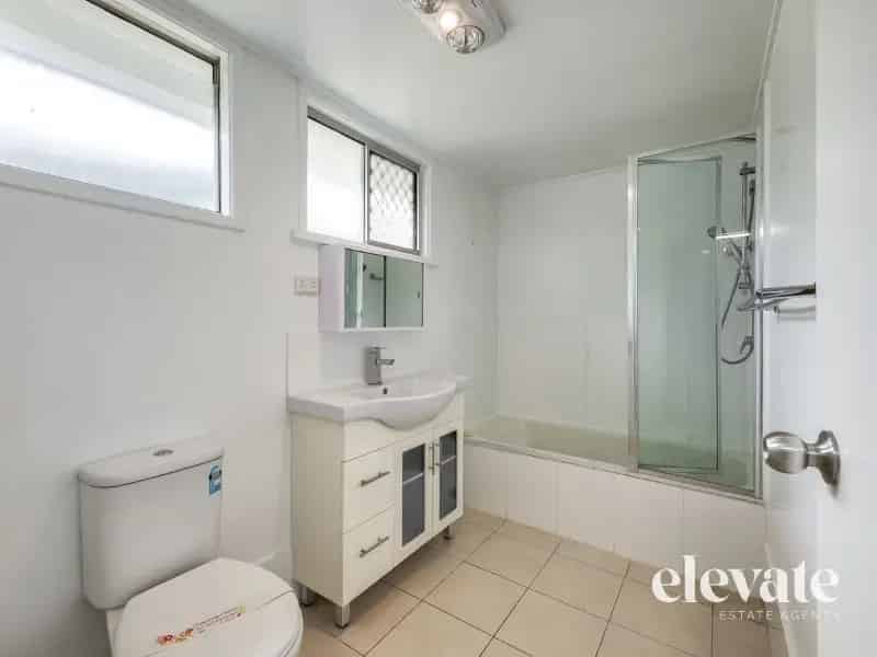 Furnished Room Including Utilities