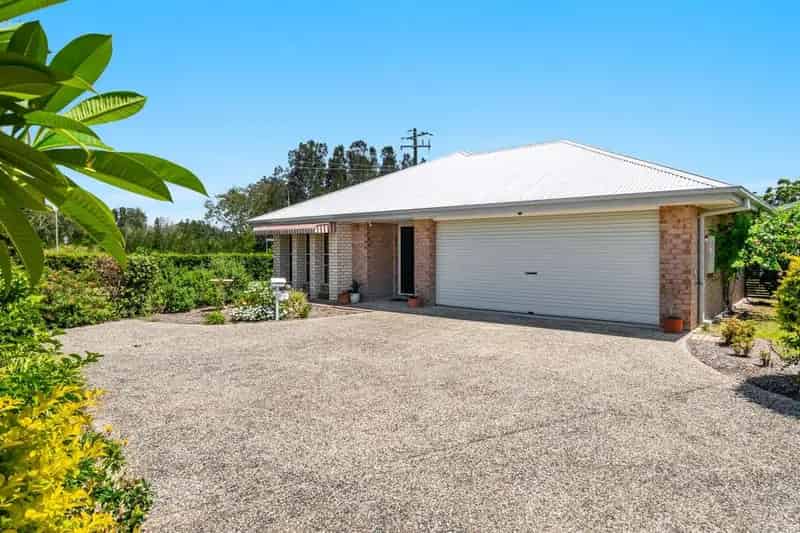 Palm Lake Resort over 55's resort style living Ballina