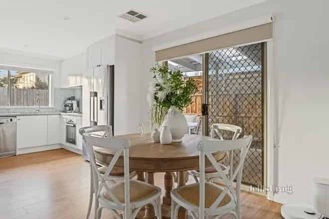 Apartment For Sale , 44A, Station Street, Melbourne, Victoria