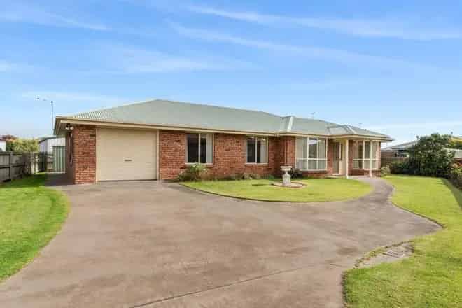 House For Sale , 11, Dorothy Place, Ulverstone, Tasmania