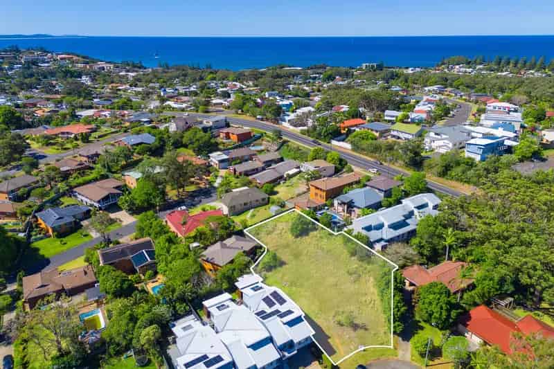 Buy land in Waniora for development with approved DA