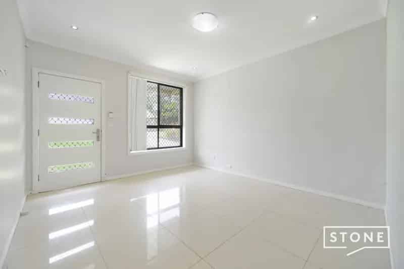 Real Estate For Lease - 22B Tungarra Road - Girraween , NSW