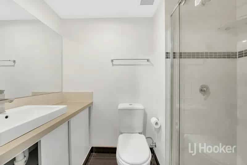 1 room apartment of 143 m² in Melbourne