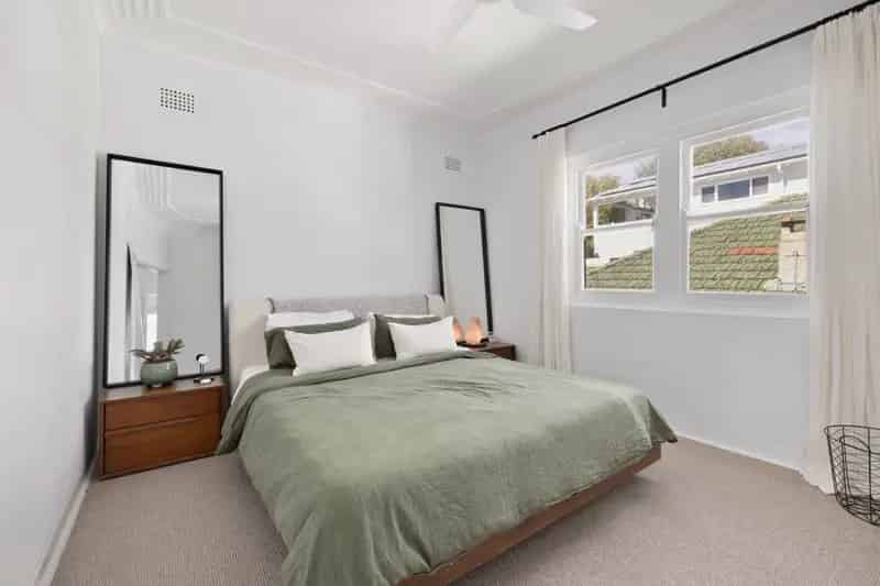Real Estate For Lease - 2/44 francis Street - Fairlight , NSW