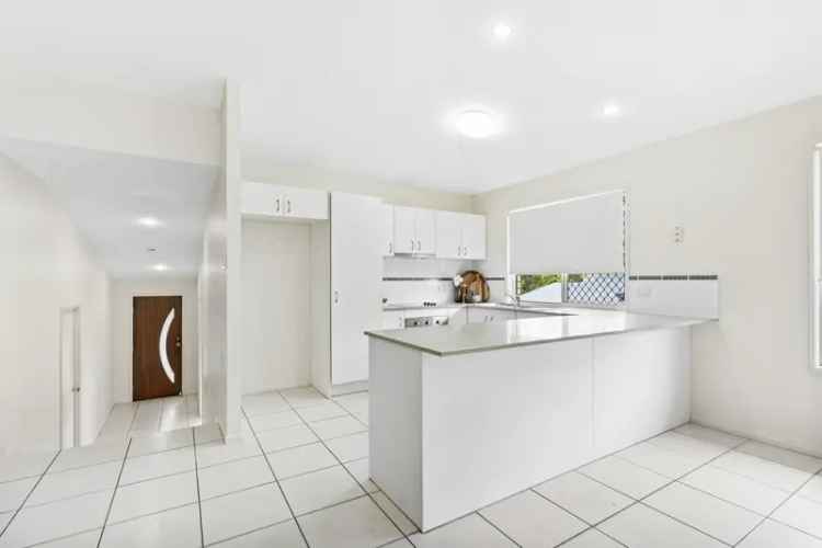 Buy house in Upper Coomera with four bedrooms and spacious backyard