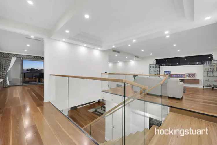 House For Sale in Melbourne, Victoria