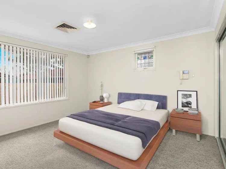 Single Level Home Wahroonga NSW - Family Friendly Easycare Convenience