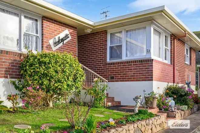 3-Bedroom Family Home Near Burnie CBD