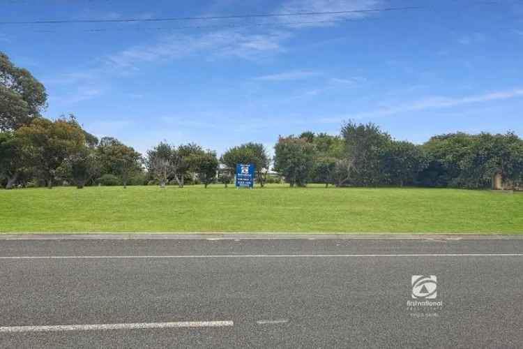 Build Your Dream Home on Prime Land in Lakes Entrance with Ocean Views