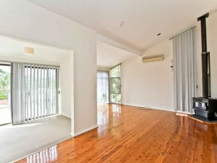 House For Rent in Newcastle-Maitland, New South Wales