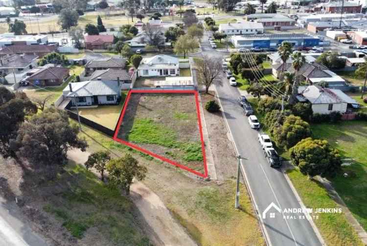 Prime Cobram Block For Sale - Ideal Home or Investment