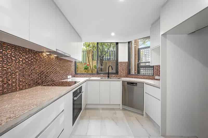 Real Estate For Lease - 2/36 Cranbrook Avenue - Cremorne , NSW