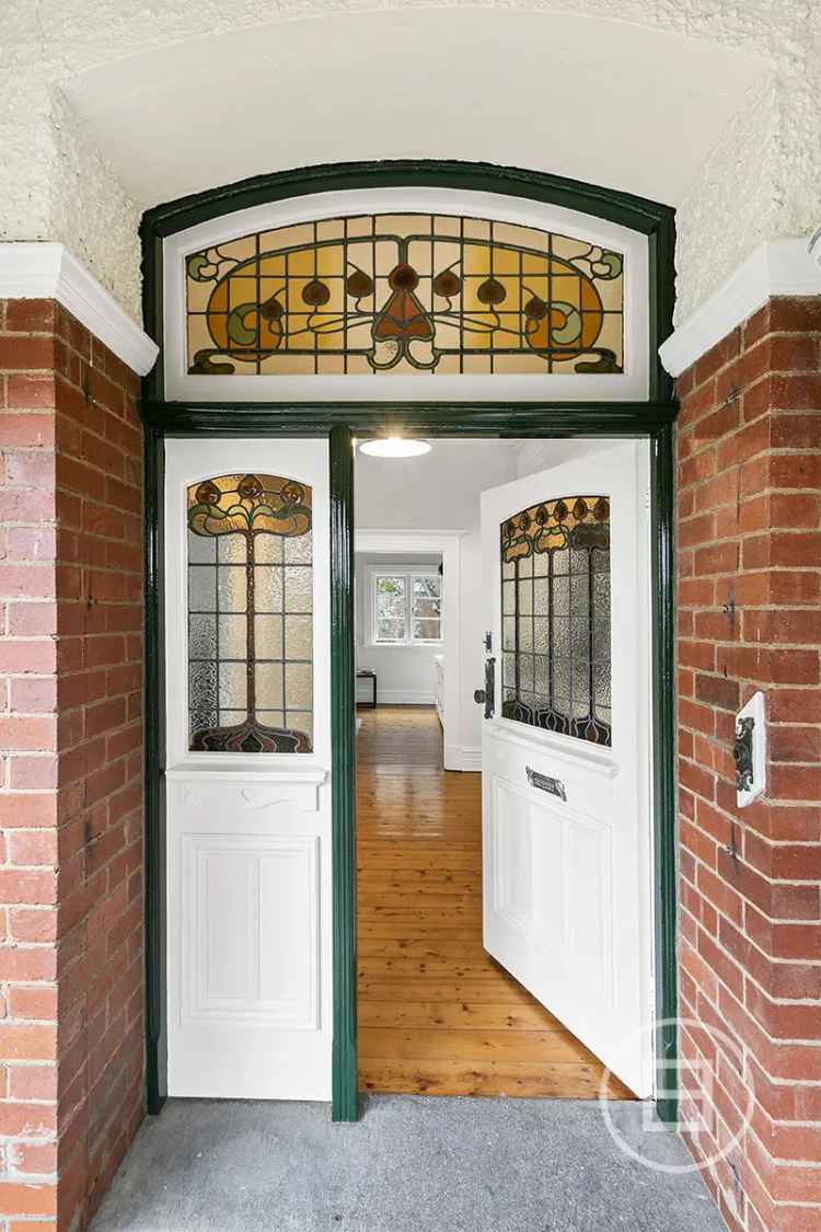 House For Sale in Melbourne, Victoria