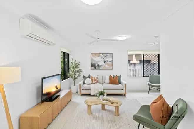 House For Sale , Redlynch, Queensland