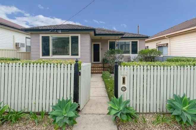 House For Rent in Newcastle-Maitland, New South Wales