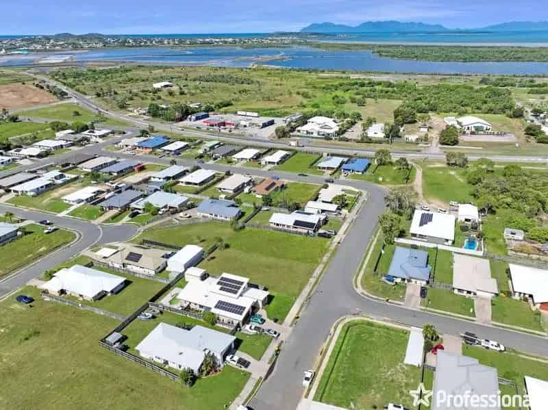 OPPORTUNITY AWAITS IN WHITSUNDAY BREEZE ESTATE