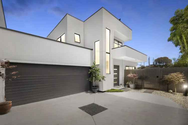 House For Sale in Melbourne, Victoria