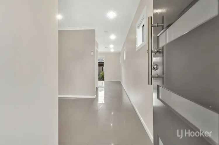 House For Sale in Melbourne, Victoria