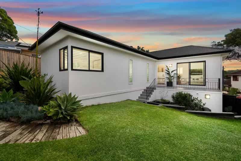 Real Estate For Sale - 274 Alfred Street - Cromer , NSW