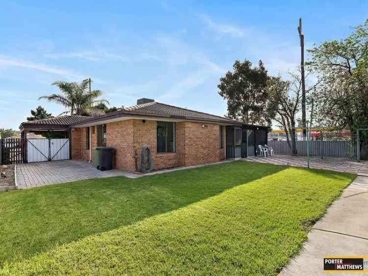 House For Sale in City of Gosnells, Western Australia