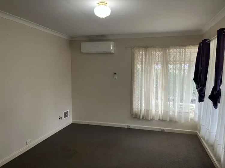 Three Bedroom Home with Granny Flat Near Schools