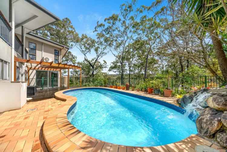 Buy House in Tallebudgera with Large Block and Modern Amenities