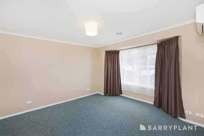 House For Rent , 82, Gresham Way, Melbourne, Victoria