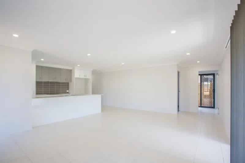 CORNER BLOCK HOME WITH MODERN CONVENIENCES