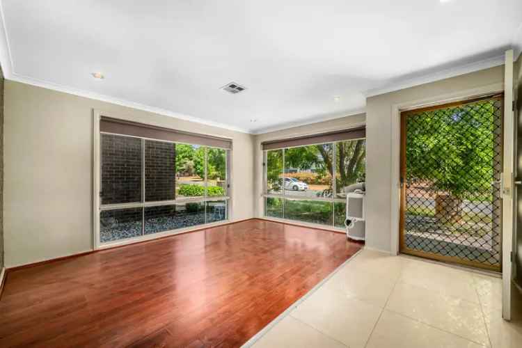 House For Sale in District of Gungahlin, Australian Capital Territory