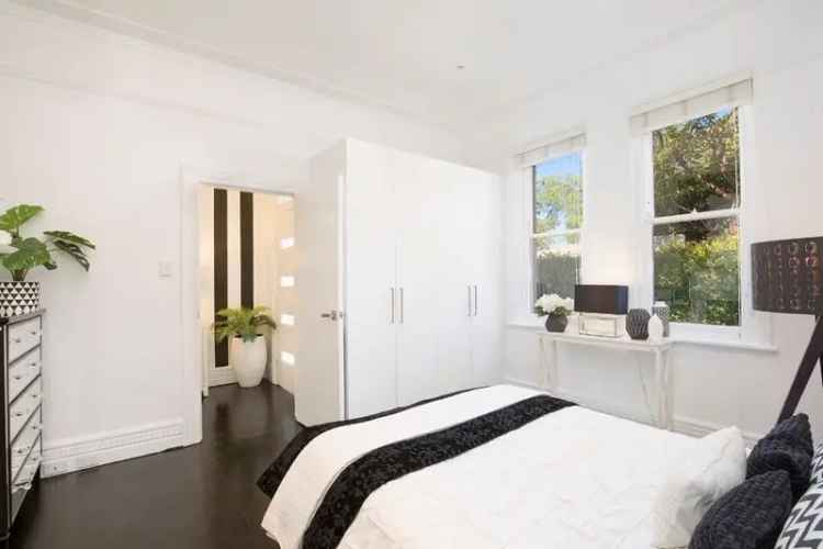 Secure & Low-maintenance - Designer Cammeray Living