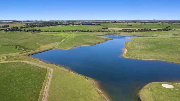 Rural For Sale in Shire of Pyrenees, Victoria