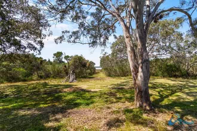 House For Sale , 24, Christopher Court, Shire of Wellington, Victoria