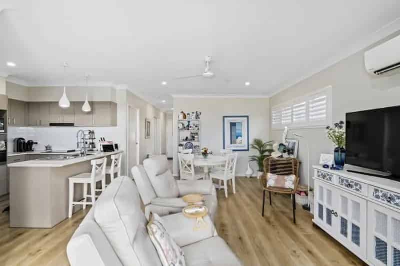 House For Sale , 2, Koplick Road, Greater Brisbane, Queensland
