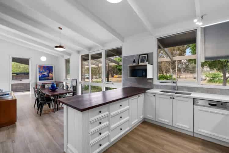 "Duck Ponds" - Lifestyle/Equine Property - 33.59 Ha - 83 Ac