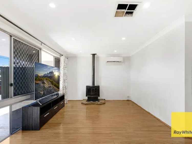 House For Sale in City of Gosnells, Western Australia