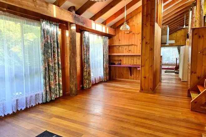 House For Sale in Sheffield, Tasmania