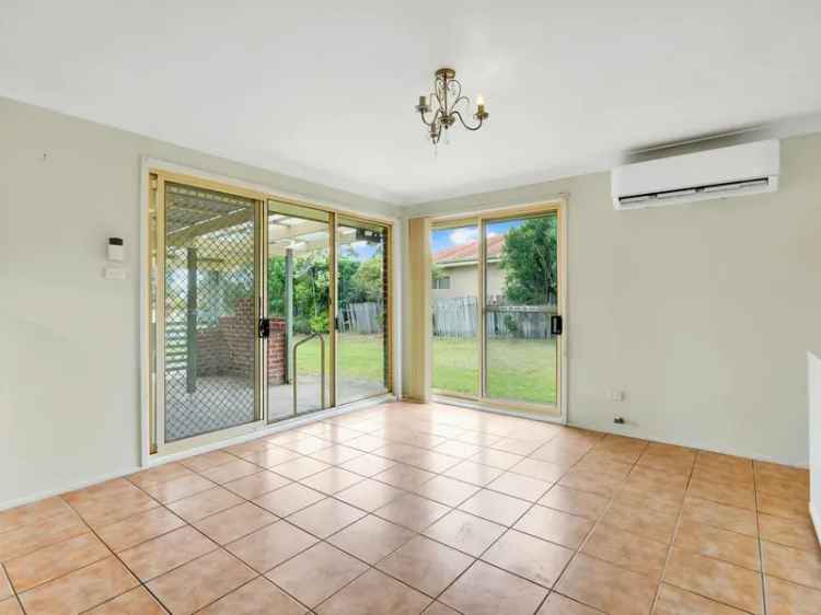 Spacious 3 Bedroom Home for Sale with Entertainment Area in Aspect Views