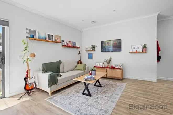 House For Sale , 31, Amaroo Walk, Melbourne, Victoria