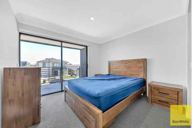 4 rooms house of 180 m² in Melbourne