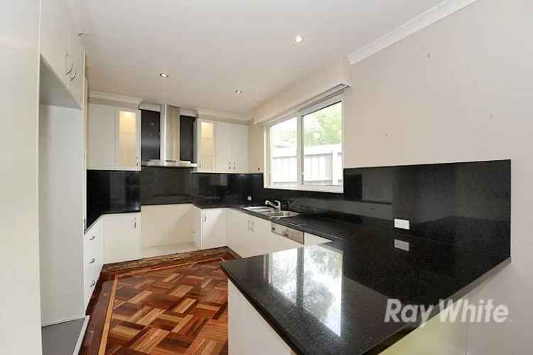 3 Bedroom Townhouse with Study - Modern and Stylish